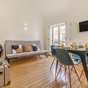 https://design-apartment-in-typical-alfama.hotels-lisbon-portugal.com
